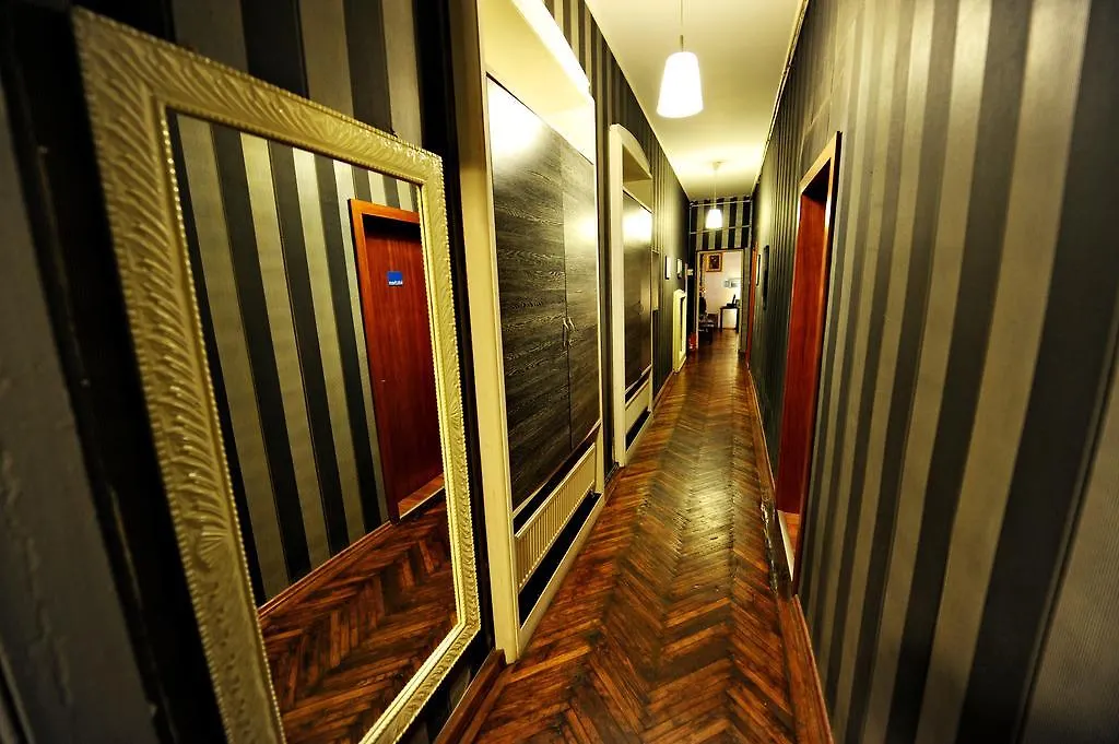 Auberge de jeunesse Podstel Umbrella à Bucarest