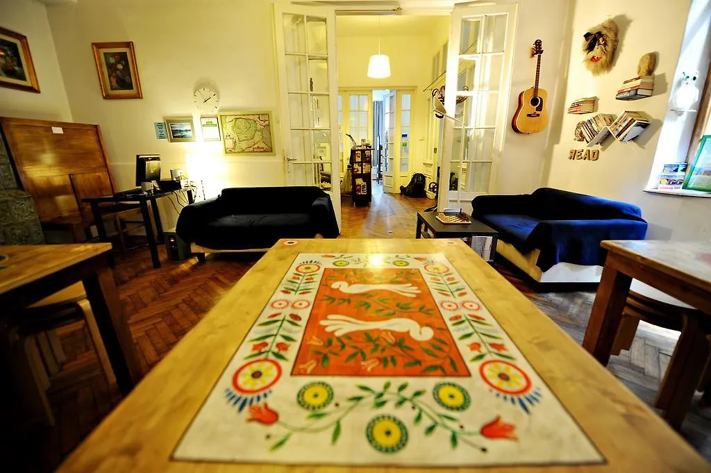 Auberge de jeunesse Podstel Umbrella à Bucarest